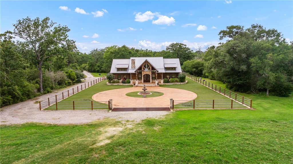 Photo of 654 Navasota RDG, Navasota, TX 77868 (MLS # 26006588)