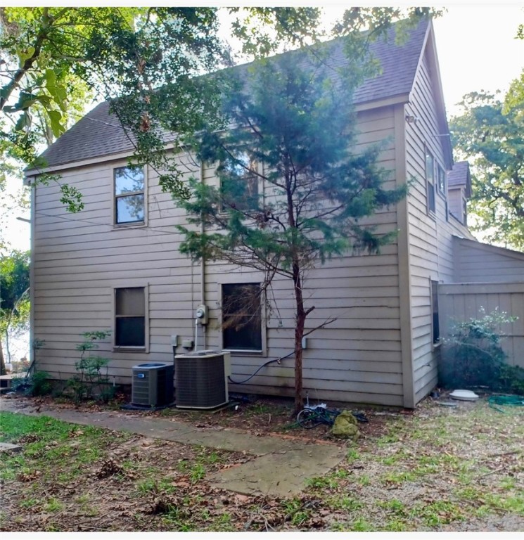 Thornton, Texas 76687, United States, 4 Bedrooms Bedrooms, ,2 BathroomsBathrooms,Residential,Active,238068