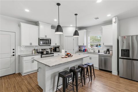 Tiny photo for 608 Banks Street, College Station, TX 77840 (MLS # 26004108)