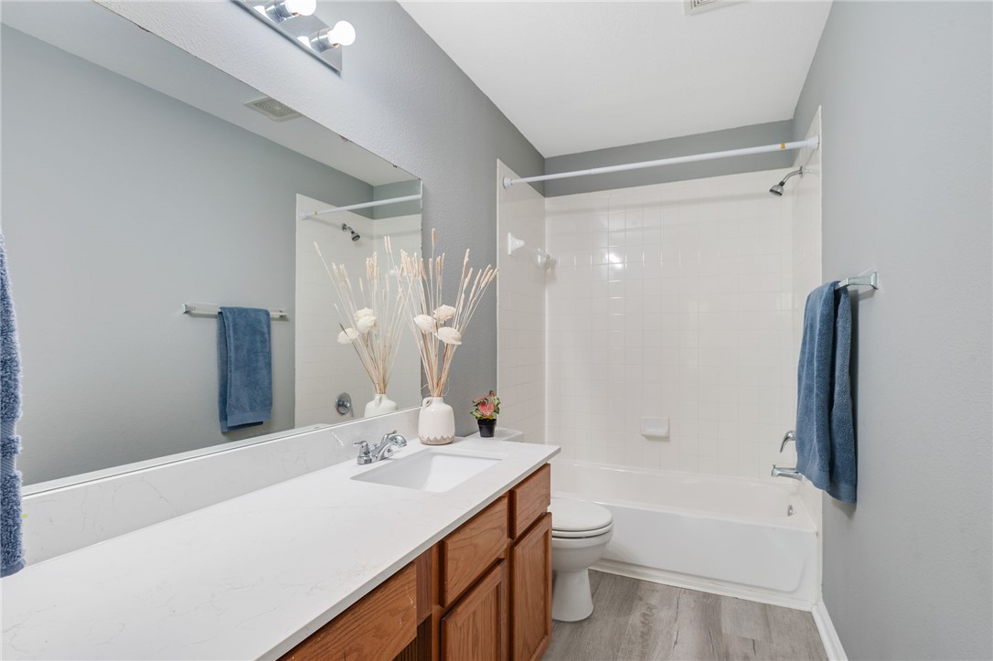 College Station, Texas 77845, United States, 3 Bedrooms Bedrooms, ,2 BathroomsBathrooms,Residential,Pending,196779