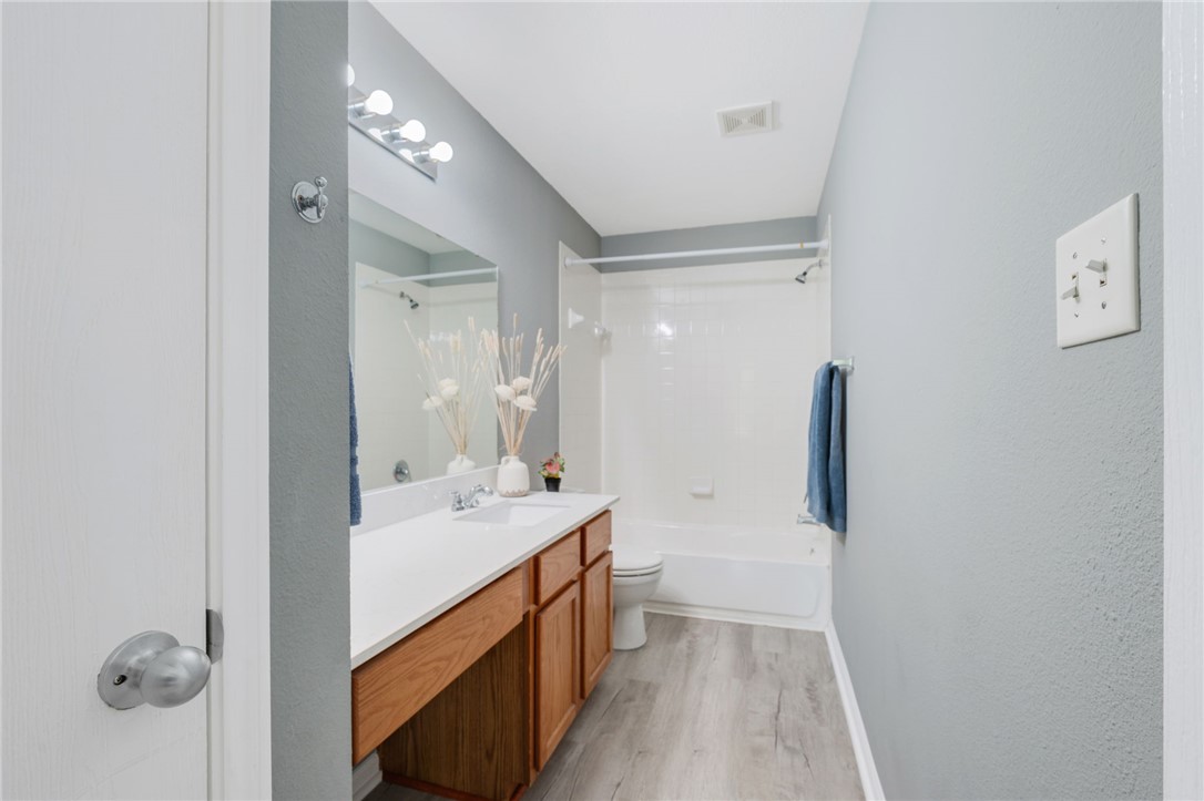 College Station, Texas 77845, United States, 3 Bedrooms Bedrooms, ,2 BathroomsBathrooms,Residential,Pending,196779