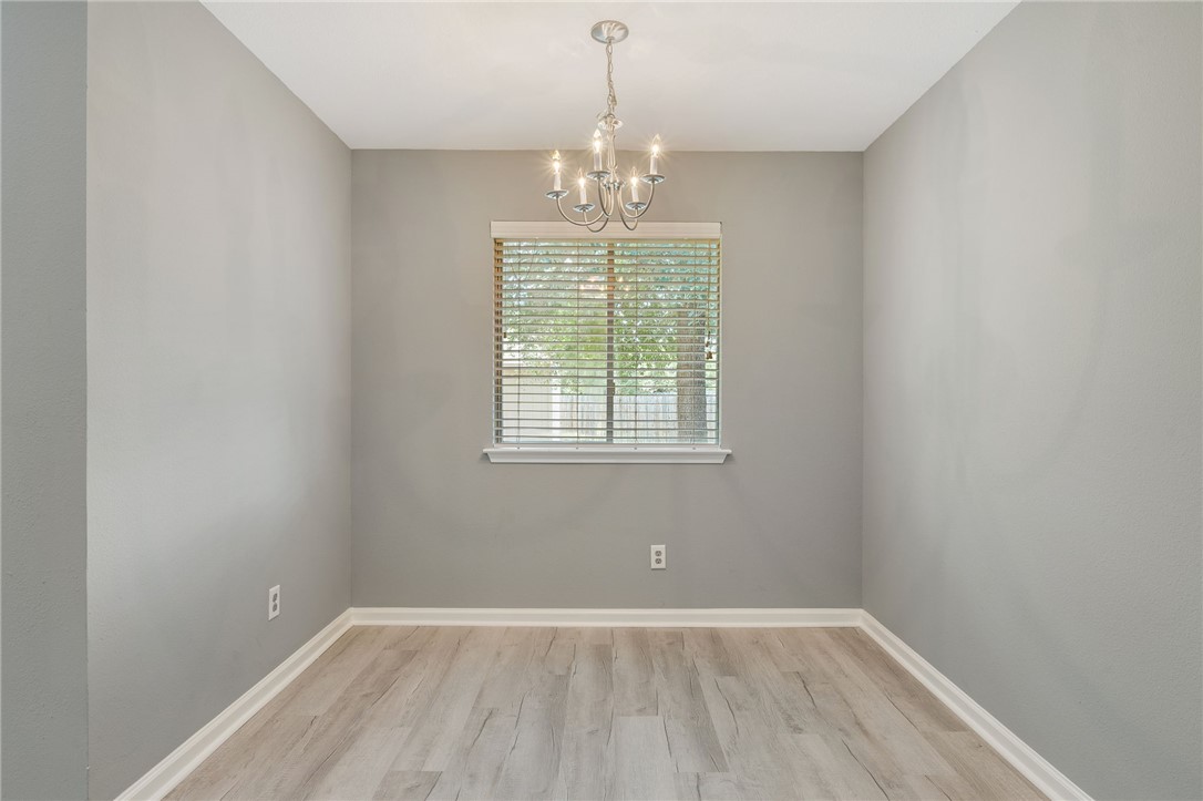 College Station, Texas 77845, United States, 3 Bedrooms Bedrooms, ,2 BathroomsBathrooms,Residential,Pending,196779