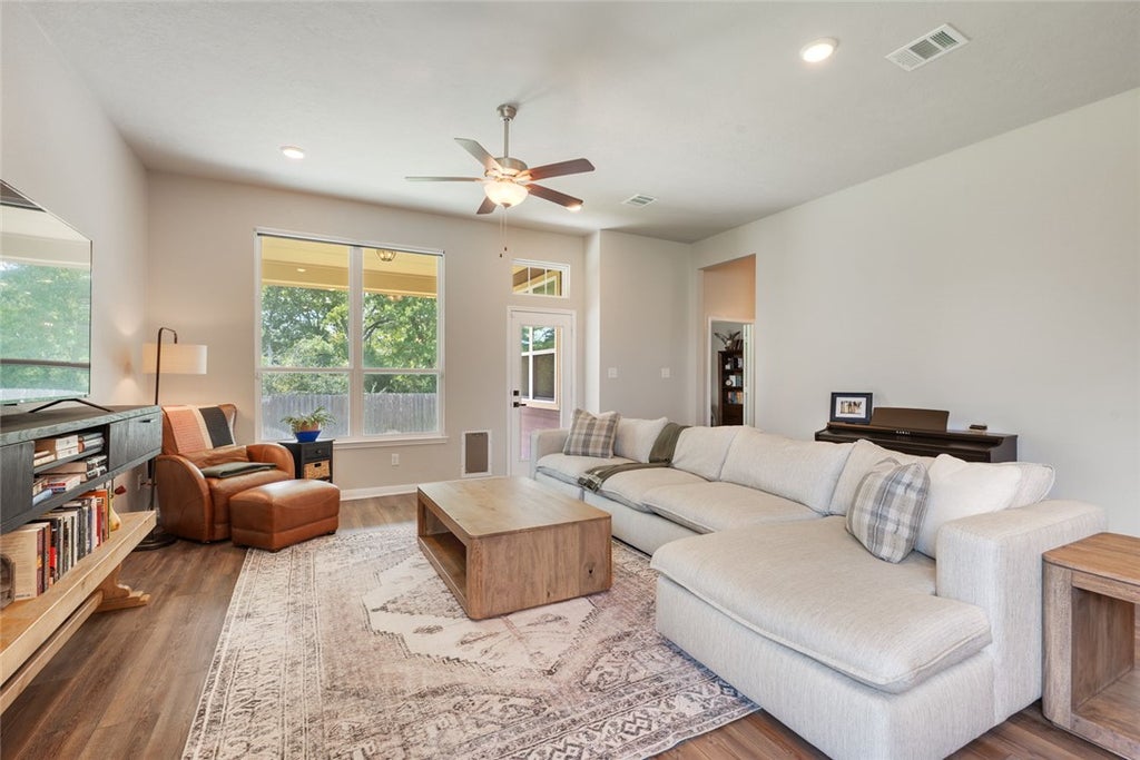 Photo of 1426 Kingsgate Drive, Bryan, TX 77807 (MLS # 26012030)