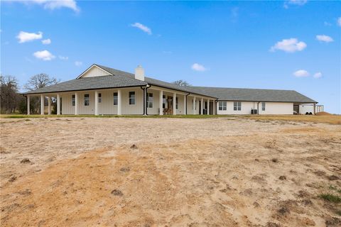 Photo of 2300 Farm To Market 2095, Cameron, TX 76520 (MLS # 26005585)