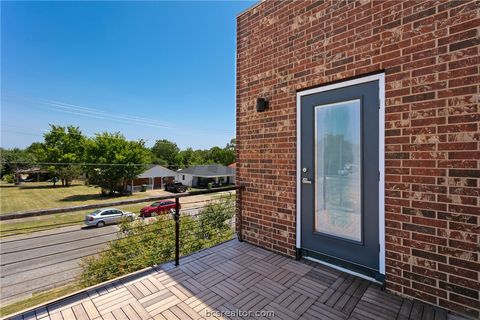 Tiny photo for 217 N Houston Avenue, Bryan, TX 77803 (MLS # 26007298)