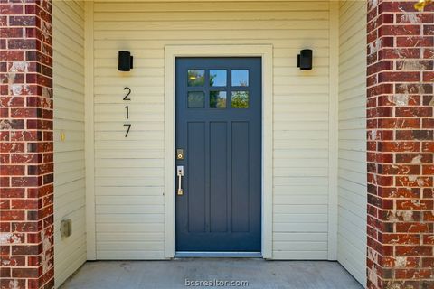 Tiny photo for 217 N Houston Avenue, Bryan, TX 77803 (MLS # 26007298)