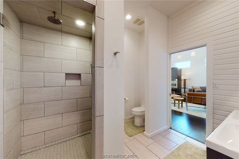 Tiny photo for 217 N Houston Avenue, Bryan, TX 77803 (MLS # 26007298)
