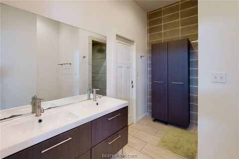 Tiny photo for 217 N Houston Avenue, Bryan, TX 77803 (MLS # 26007298)