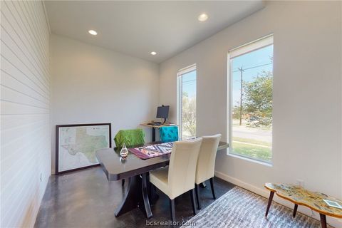 Tiny photo for 217 N Houston Avenue, Bryan, TX 77803 (MLS # 26007298)
