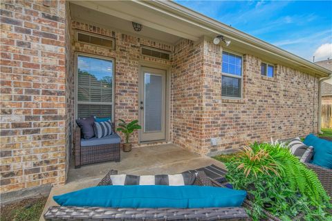 Tiny photo for 1723 Creekside Circle, College Station, TX 77845 (MLS # 26003994)