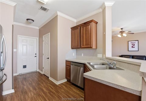 Tiny photo for 1425 W Villa Maria Road #605, Bryan, TX 77801 (MLS # 26003424)