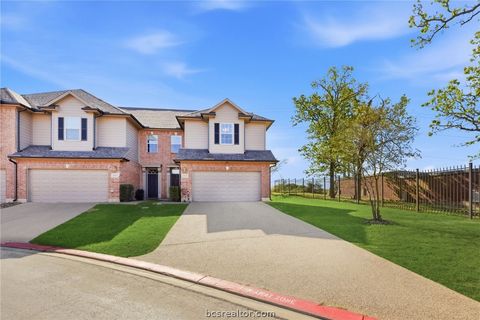 Tiny photo for 1425 W Villa Maria Road #605, Bryan, TX 77801 (MLS # 26003424)