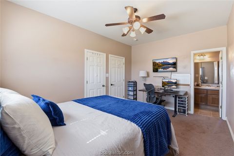 Tiny photo for 1425 W Villa Maria Road #605, Bryan, TX 77801 (MLS # 26003424)