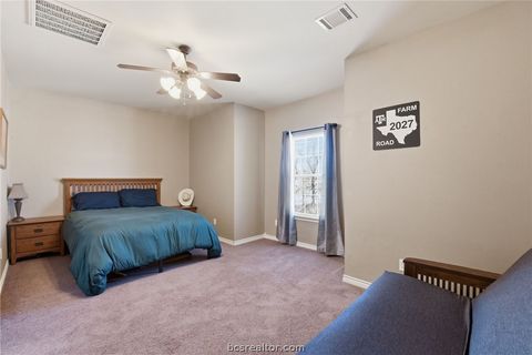 Tiny photo for 1425 W Villa Maria Road #605, Bryan, TX 77801 (MLS # 26003424)