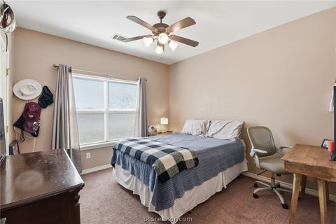 Tiny photo for 1425 W Villa Maria Road #605, Bryan, TX 77801 (MLS # 26003424)