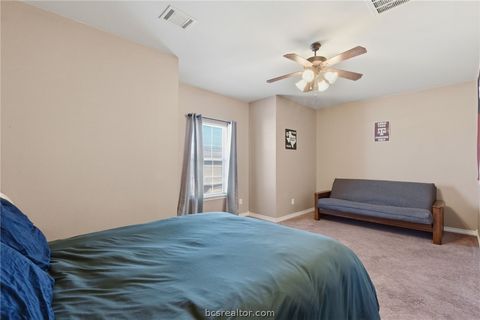 Tiny photo for 1425 W Villa Maria Road #605, Bryan, TX 77801 (MLS # 26003424)