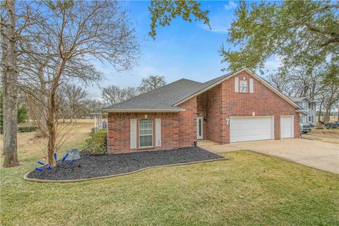 Tiny photo for 7 Hickory Ridge Place, Normangee, TX 77871 (MLS # 26001527)
