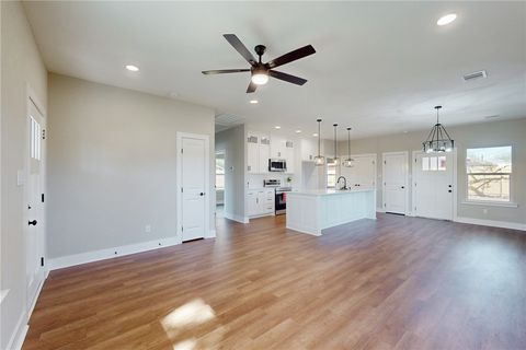 Tiny photo for 1313 Rollins Avenue, Bryan, TX 77803 (MLS # 26003000)