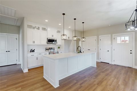 Tiny photo for 1313 Rollins Avenue, Bryan, TX 77803 (MLS # 26003000)