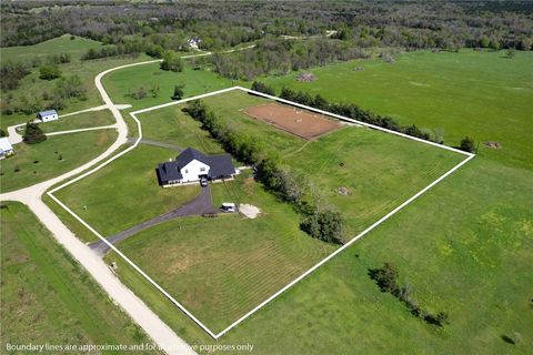 Tiny photo for 10477 Acacia Lane, Hearne, TX 77859 (MLS # 26003238)