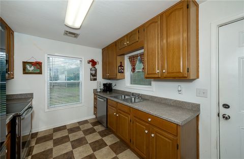 Tiny photo for 802 W Hwy 21, Caldwell, TX 77836 (MLS # 25012010)