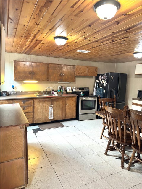 Tiny photo for 10682 Foxfire Drive, Plantersville, TX 77363 (MLS # 26010968)