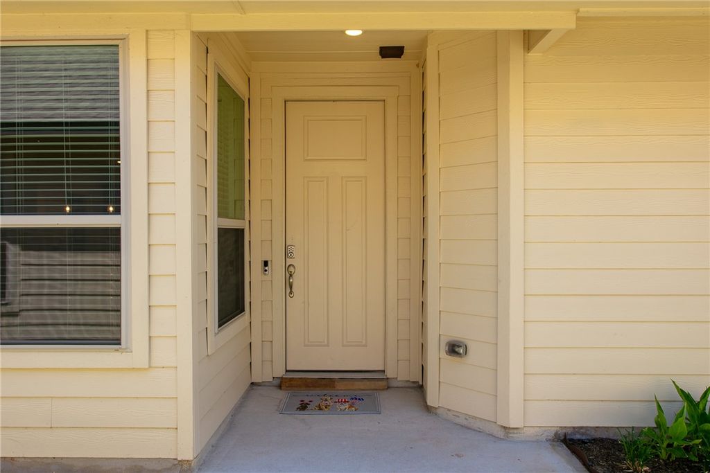 Photo of 817 Mineral Wells Lane Ln, College Station, TX 77845 (MLS # 26006260)