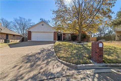 Tiny photo for 3500 Pioneer Circle, Bryan, TX 77808 (MLS # 26001459)