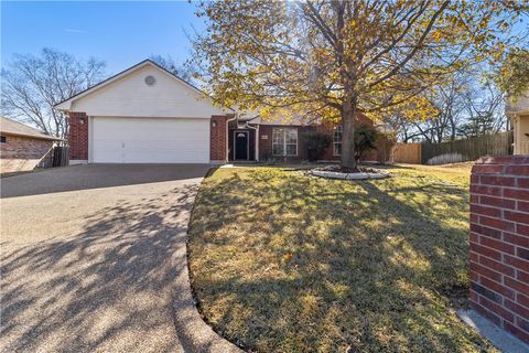 Photo of 3500 Pioneer Circle, Bryan, TX 77808 (MLS # 26001459)