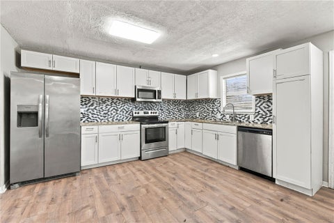 Tiny photo for 389 Mulberry, Somerville, TX 77879 (MLS # 26012479)