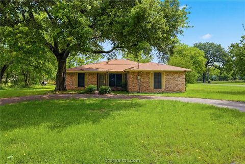 Tiny photo for 706 Mesquite Street, Calvert, TX 77837 (MLS # 26005058)