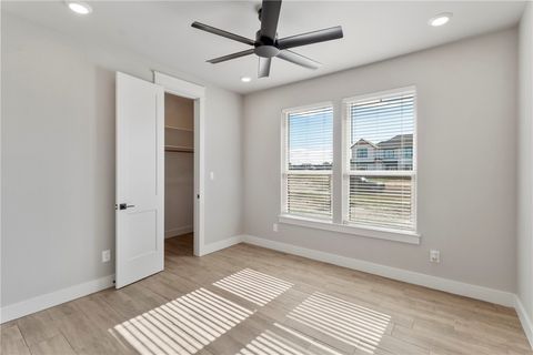 Tiny photo for 7823 Luke Ct Ct, Bryan, TX 77808 (MLS # 25011043)