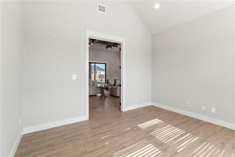 Tiny photo for 7823 Luke Ct Ct, Bryan, TX 77808 (MLS # 25011043)