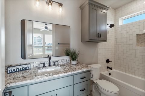 Tiny photo for 7823 Luke Ct Ct, Bryan, TX 77808 (MLS # 25011043)