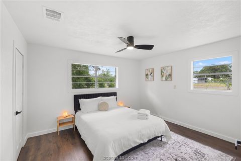Tiny photo for 100 Shady Oaks Lane, Somerville, TX 77879 (MLS # 26007184)