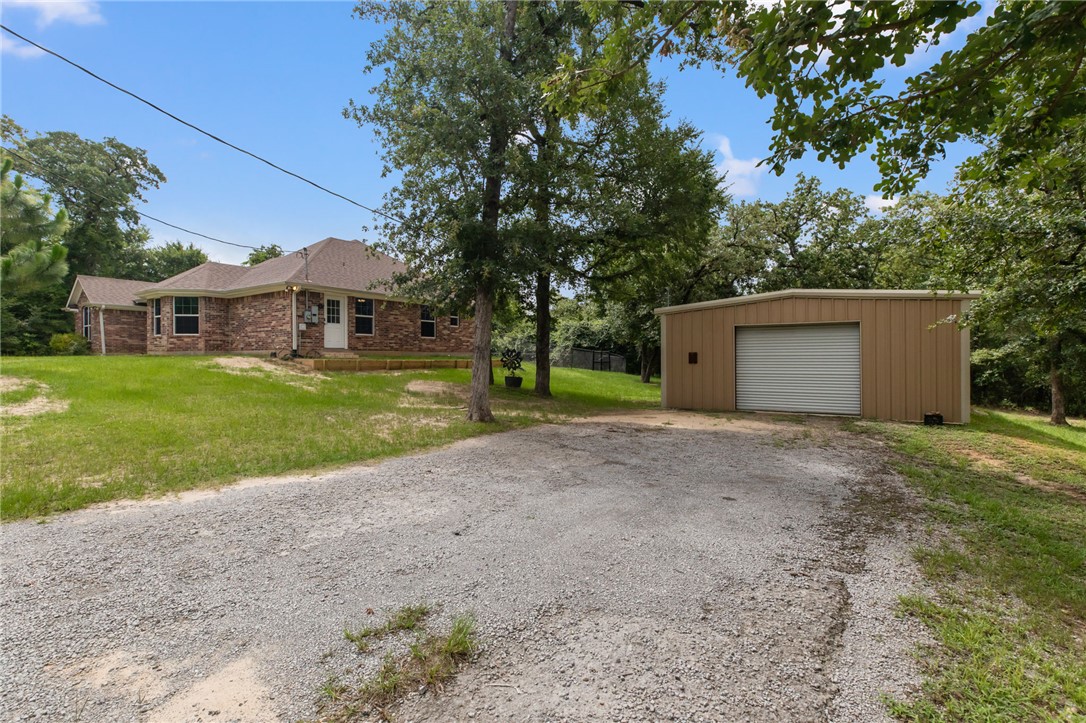 150 Country Place