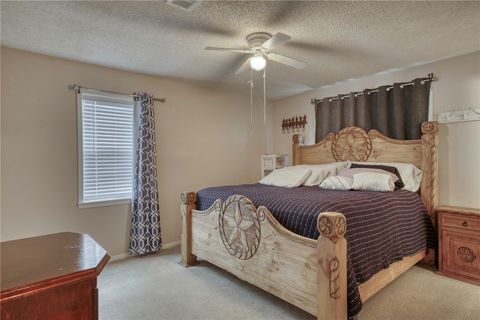 Tiny photo for 411 N Commerce Street, Madisonville, TX 77864 (MLS # 26000124)