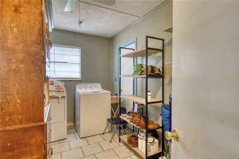 Tiny photo for 411 N Commerce Street, Madisonville, TX 77864 (MLS # 26000124)