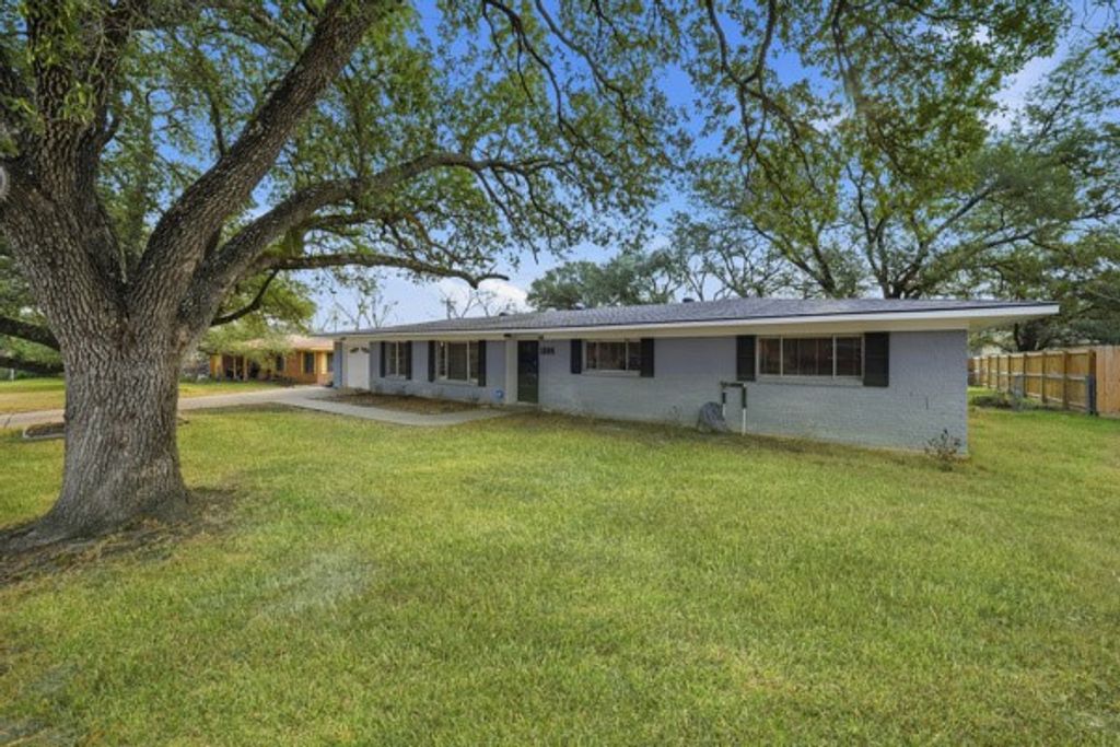 Photo of 1604 Armistead Street, College Station, TX 77840 (MLS # 26001072)