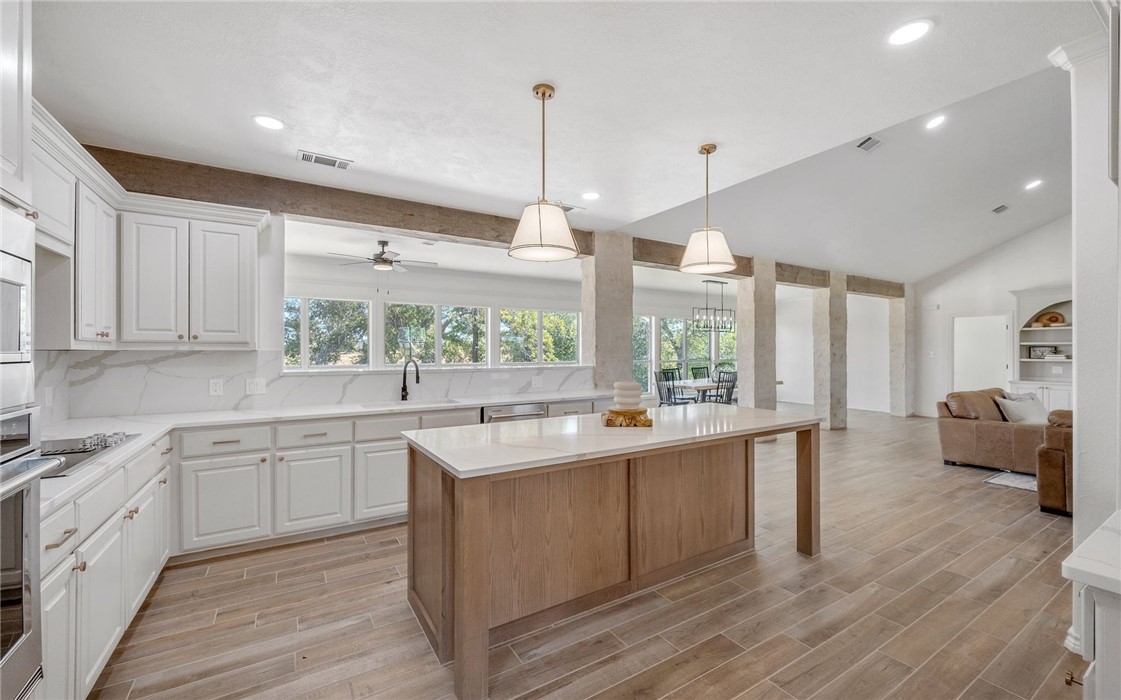 4791 State Highway 21 W (+/-25.4 acres)