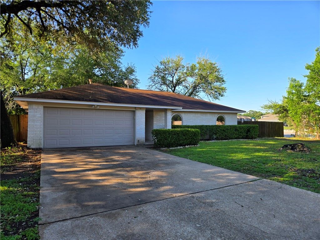 Photo of 1100 Hawk Tree Drive, College Station, TX 77845 (MLS # 26005346)