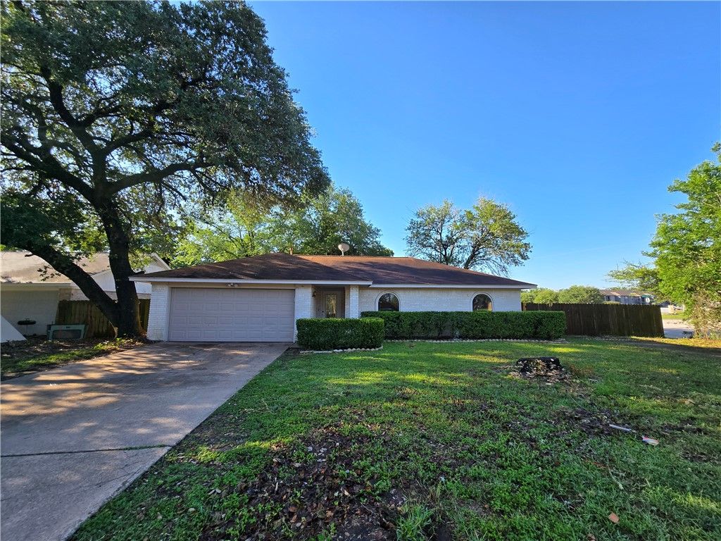 Photo of 1100 Hawk Tree Drive, College Station, TX 77845 (MLS # 26005346)