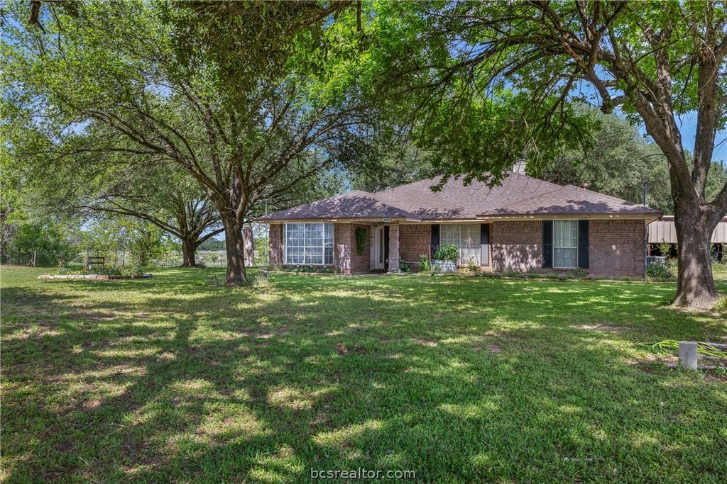 Photo of 2773 County Road 268, Snook, TX 77878 (MLS # 26005949)