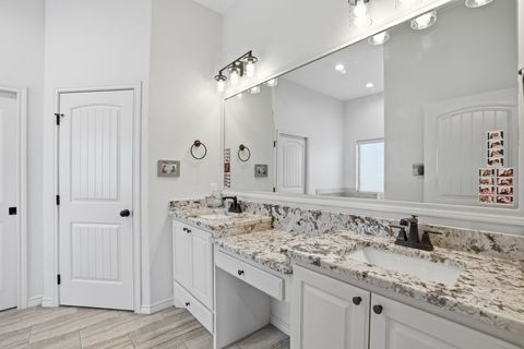 Tiny photo for 3516 Foxcroft Path, Bryan, TX 77808 (MLS # 26004999)