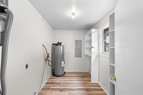 Tiny photo for 305 W School Street, Madisonville, TX 77864 (MLS # 26007347)