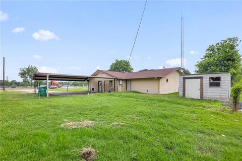 Tiny photo for 305 W School Street, Madisonville, TX 77864 (MLS # 26007347)