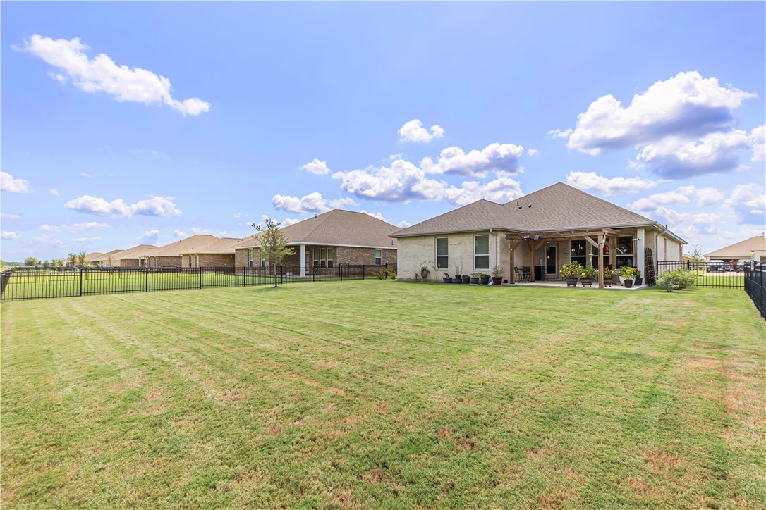Navasota, Texas 77868, United States, 3 Bedrooms Bedrooms, ,2 BathroomsBathrooms,Residential,Active,188663