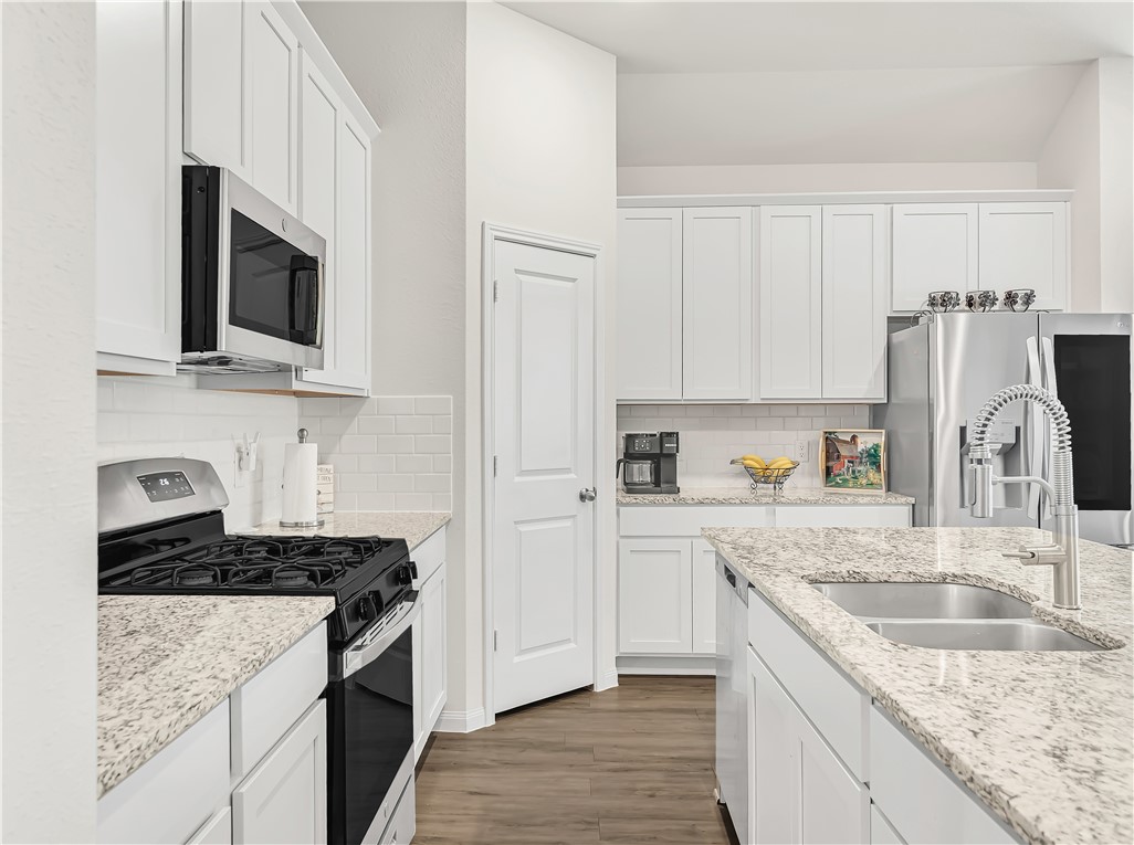 Navasota, Texas 77868, United States, 3 Bedrooms Bedrooms, ,2 BathroomsBathrooms,Residential,Active,188663