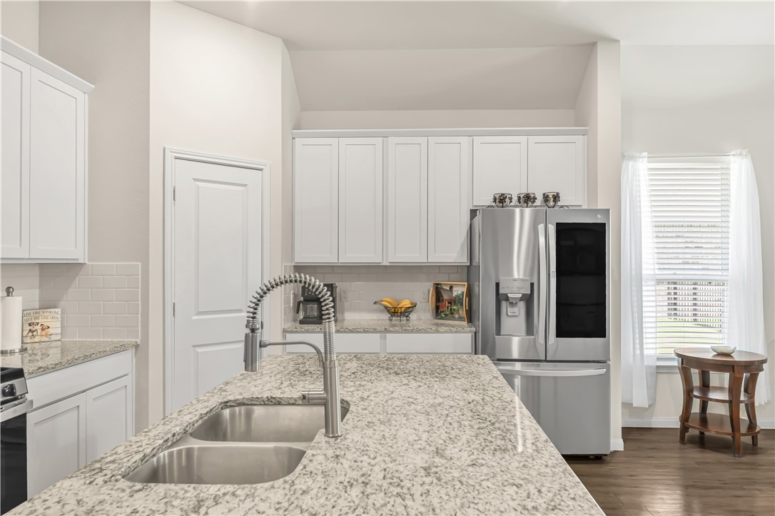 Navasota, Texas 77868, United States, 3 Bedrooms Bedrooms, ,2 BathroomsBathrooms,Residential,Active,188663