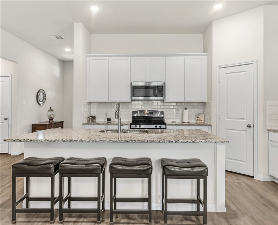 Navasota, Texas 77868, United States, 3 Bedrooms Bedrooms, ,2 BathroomsBathrooms,Residential,Active,188663